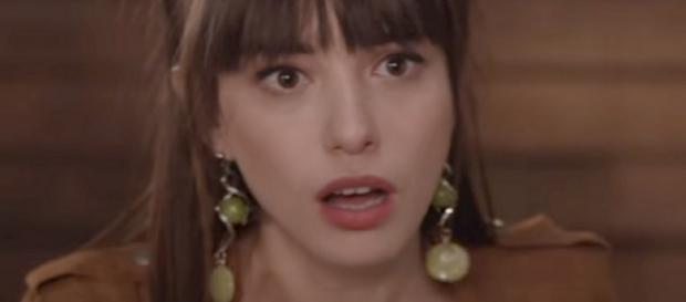 Cherry Season, la stagione del cuore: la scoperta scioccante di Oyku Cherry Season, la stagione del cuore: la scoperta scioccante di Oyku