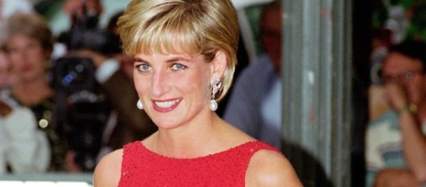 Lady D, la tv inglese trasmetterà le sue confessioni 'piccanti' Lady D, la tv inglese trasmetterà le sue confessioni 'piccanti'