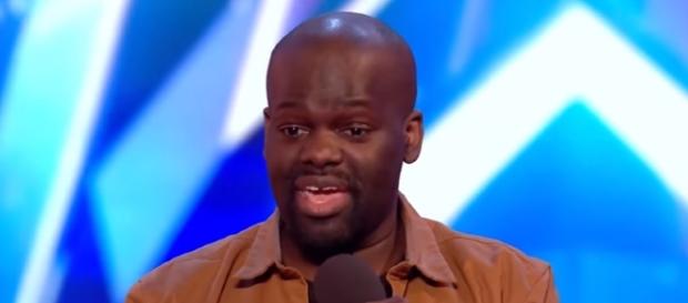 HILARIOUS Comedian Daliso Chaponda WINS GOLDEN BUZZER! | Britain's Got Talent 2017 | Got Talent Globa | YouTube HILARIOUS Comedian Daliso Chaponda WINS GOLDEN BUZZER! | Britain's Got Talent 2017 | Got Talent Globa | YouTube