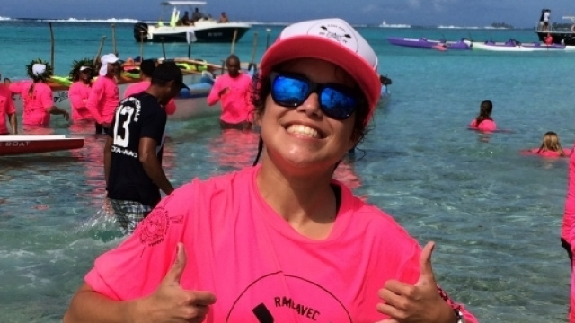 Elle l'a fait! Alexandra Calcas a remporté son pari fou! Crédit photo : Vaa News