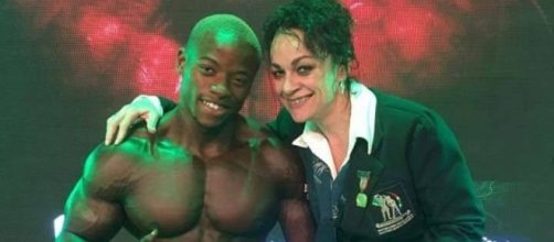 Sifiso Lungelo Thabete, il bodybuilder sudafricano sui social