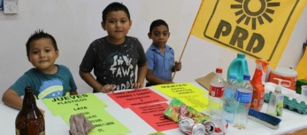 Niños aprendieron sobre el reciclaje durante el taller ecológico. Niños aprendieron sobre el reciclaje durante el taller ecológico.