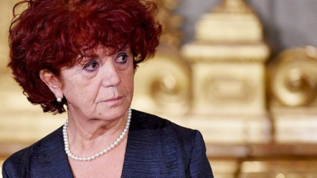 Concorso scuola per docenti 2018: ultime novità sul decreto Miur per i costi dei crediti formativi.