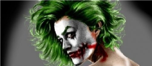 Karen Gillan está dispuesta a maquillarse como el Joker en Flashpoint