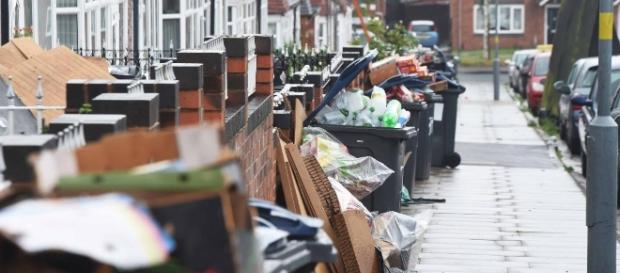 Birmingham bin strike extended until September - what we know so ... - birminghammail.co.uk Birmingham bin strike extended until September - what we know so ... - birminghammail.co.uk