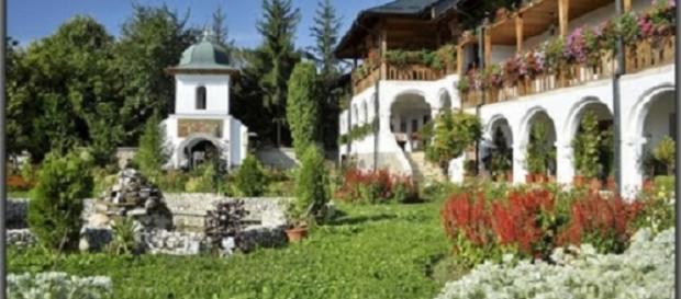 Mănăstirea frăsinei un loc plin de minuni Mănăstirea frăsinei un loc plin de minuni