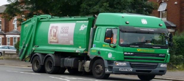 Refuse workers are striking due to a dispute with Birmingham City Council (Retroscania! via Flikr). Refuse workers are striking due to a dispute with Birmingham City Council (Retroscania! via Flikr).