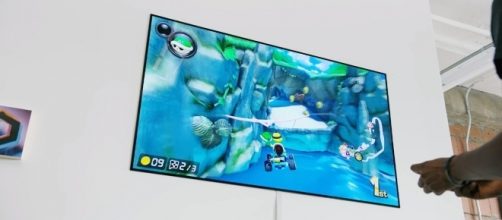 LG 4K OLED W on high-resolution gaming. [Image Credit: DetroitBORG/Youtube]