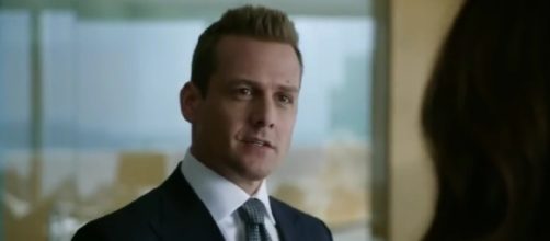 "Suits" season 7 episode 6 will show how Harvey would have a hard time telling Donna about Paula (via Yamtaloo - YouTube)