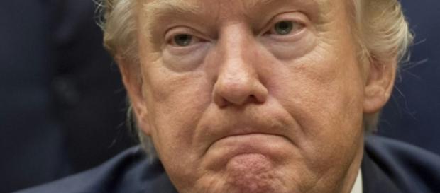 Donald Trump refuse de condamner directement les partisans de l'extrême droite Donald Trump refuse de condamner directement les partisans de l'extrême droite
