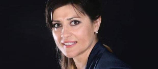 L'ex dama del trono over Elga Profili è tornata a parlare di Uomini e Donne L'ex dama del trono over Elga Profili è tornata a parlare di Uomini e Donne