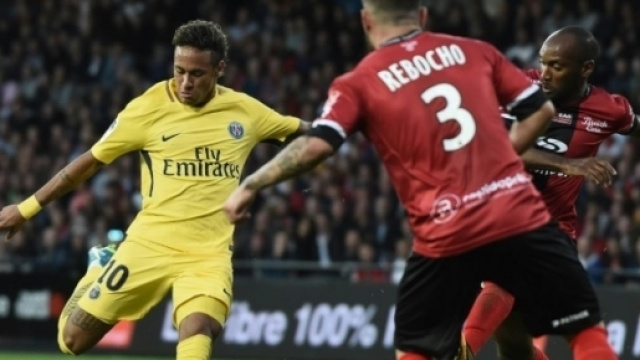 Neymar a été brillant pour sa première face à Guingamp (© DR)