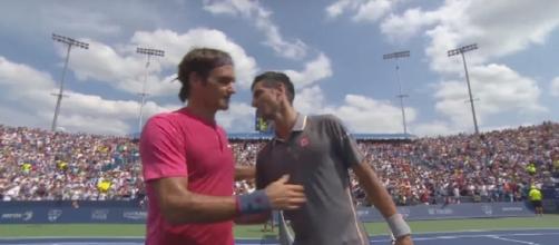 Federer celebrating 2015 Cincinnati title over Djokovic/ Photo: screenshot via Tennis TV channel on YouTube