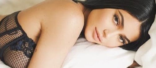 Kylie Jenner. [Image via YouTube/HollywoodLife]