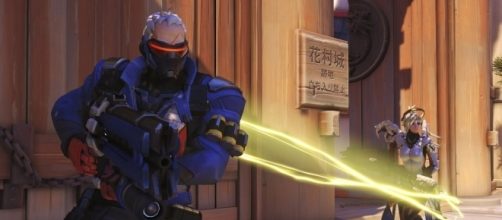 Soldier 76 is one of the best characters to use in the 'Overwatch' Deathmatch mode. (image source: YouTube/IGN)