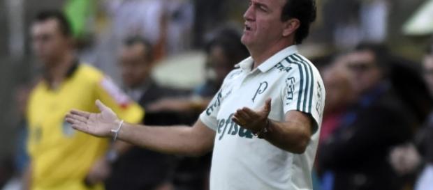 Cuca não gostou da pergunta do repórter Cuca não gostou da pergunta do repórter