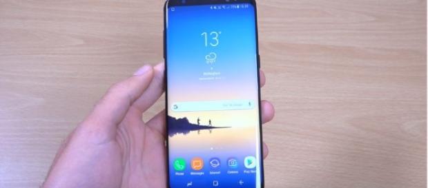 The Samsung Galaxy Note 8 features an infinity display - YouTube/Tech Trinkets The Samsung Galaxy Note 8 features an infinity display - YouTube/Tech Trinkets