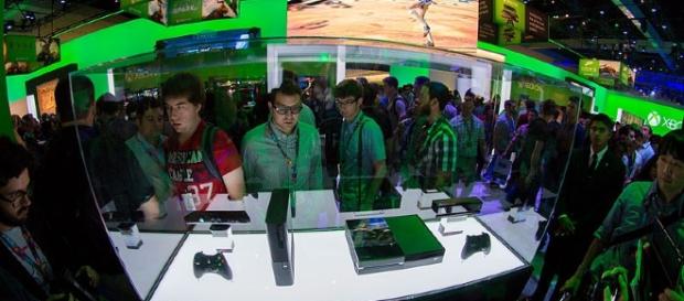 Xbox 360 E and Xbox One image from: Wikimedia https://commons.wikimedia.org/wiki/File:Xbox_360_E_and_Xbox_One_-_E3_2013.jpg Xbox 360 E and Xbox One image from: Wikimedia https://commons.wikimedia.org/wiki/File:Xbox_360_E_and_Xbox_One_-_E3_2013.jpg