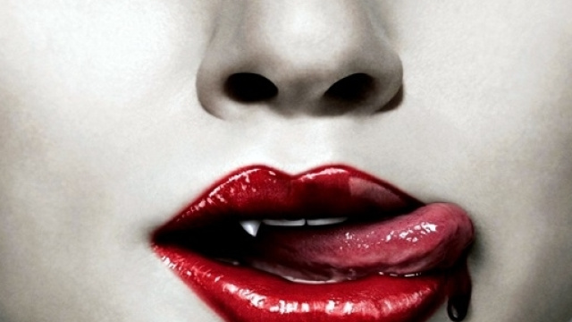 Intervista col vampiro italiano: ecco chi &egrave; Horus Sat