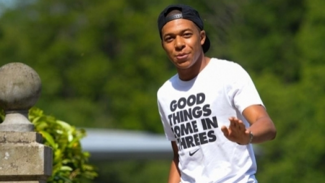 Kylian Mbappé. Crédit photo : foot01.com
