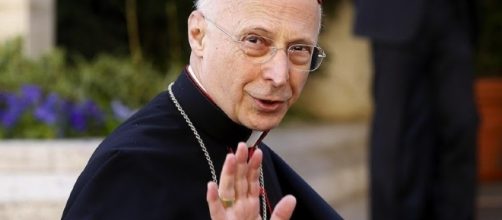 Il cardinale Bagnasco, presidente dell'Ente ospedale Galliera.