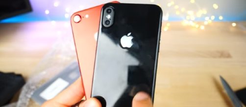 https://perzonseo.com, iPhone 8 - Hands On With Prototype & Case! Image - EverythingApplePro | YouTube