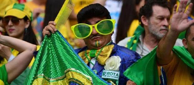 Adelson costumava ir em vários eventos fantasiado. A Copa do Mundo, por exemplo Adelson costumava ir em vários eventos fantasiado. A Copa do Mundo, por exemplo