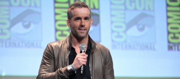 Ryan Reynolds photographed during the 2015 San Diego Comic-Con for the "Deadpool" panel - Flickr/Gage Skidmore Ryan Reynolds photographed during the 2015 San Diego Comic-Con for the "Deadpool" panel - Flickr/Gage Skidmore