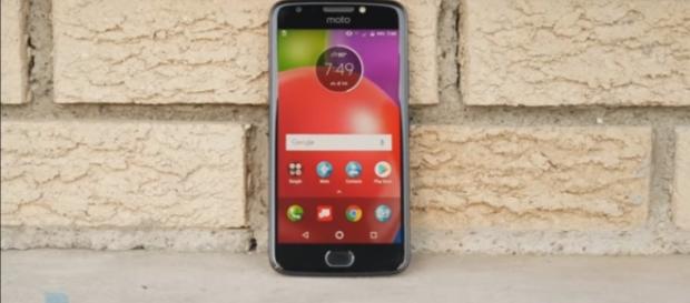 The Moto E4 raised the bar for budget phones. (via PhoneArena/Youtube) The Moto E4 raised the bar for budget phones. (via PhoneArena/Youtube)
