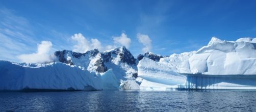 Antarctica may be hiding many more volcanoes than previously believed / Photo via Andreas Kambanis, Flickr