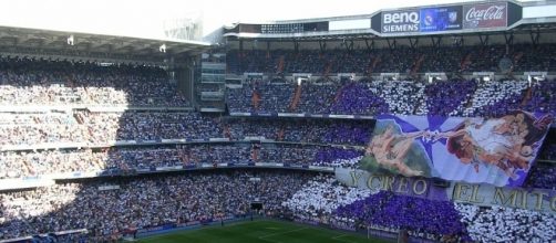 Real Madrid fans display from commons.wikimedia.org