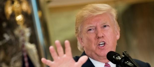 Charlottesville : Trump fait marche arrière Charlottesville : Trump fait marche arrière