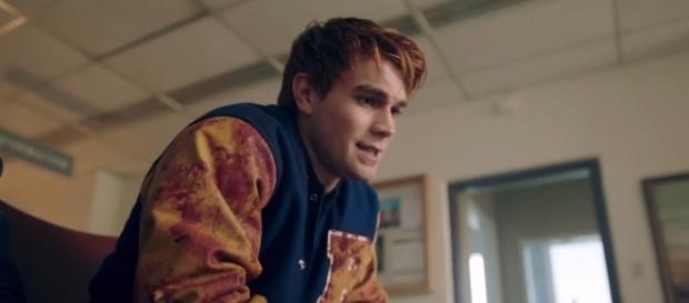 Big RIVERDALE Season 2 Reveals + Season 2 Comic Con Trailer & Bloopers | Lisa's Cheat Sheet | Shine On Media | YouTube Big RIVERDALE Season 2 Reveals + Season 2 Comic Con Trailer & Bloopers | Lisa's Cheat Sheet | Shine On Media | YouTube