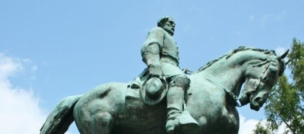 The staue the cause of it all. Photo credit pixabay.com/en/statue-bronze-horse-equestrian-53321/ The staue the cause of it all. Photo credit pixabay.com/en/statue-bronze-horse-equestrian-53321/