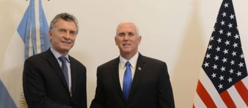 Argentine President Mauricio Macri welcomes Vice President Mike Pence (Photo: Courtesy Casa Rosada - Argentine Government)