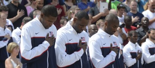 Kevin Durant, LeBron James and Kobe Bryant render honors at the of the Tomb of the Unknown Solider - D. Myles Cullen via Wikimedia Commons