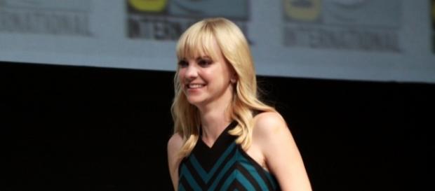 Anna Faris speaking at the 2013 San Diego Comic Con International, for "Cloudy with a Chance of Meatballs 2" - Flickr/Gage Skidmore Anna Faris speaking at the 2013 San Diego Comic Con International, for "Cloudy with a Chance of Meatballs 2" - Flickr/Gage Skidmore