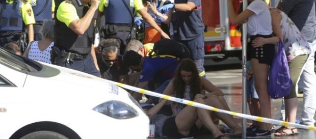 Ataque Terrorista em Barcelona choca o mundo Ataque Terrorista em Barcelona choca o mundo