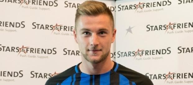 Milan Skriniar nuovo difensore dell'Inter (Fc Inter 1908) Milan Skriniar nuovo difensore dell'Inter (Fc Inter 1908)