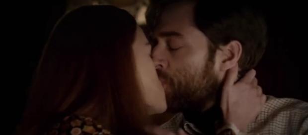 Richard Rankin teased "Outlander" season 3 would feature exciting scenes when Roger and Briana's relationsip develops - via YouTube/Starz Richard Rankin teased "Outlander" season 3 would feature exciting scenes when Roger and Briana's relationsip develops - via YouTube/Starz