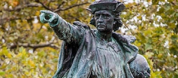 Columbus Statue (Kenneth C. Zirkel wikimedia) Columbus Statue (Kenneth C. Zirkel wikimedia)
