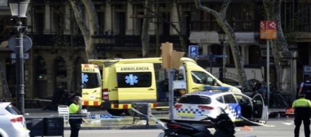 Deux attentats à la voiture-bélier en Espagne ont été revendiqué par l'État islamique. Deux attentats à la voiture-bélier en Espagne ont été revendiqué par l'État islamique.