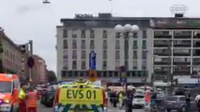 Attacco in Finlandia, uomo accoltella passanti: due morti e otto ... - mediaset.it