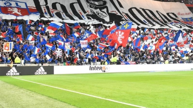 Foot OL - OL : Lyon prêt à remettre des barrières si les ... - foot01.com