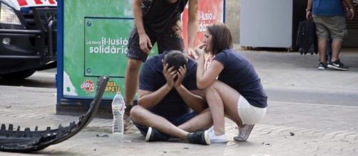 Attentato Barcellona Isis rivendica: due italiani tra i 13 morti.
