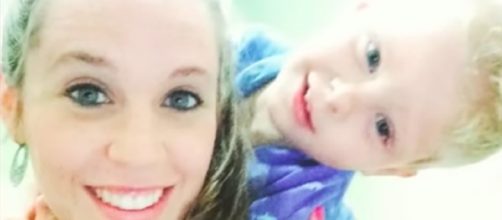 Jill Duggar and son Israel--Image by YouTube/TheFame