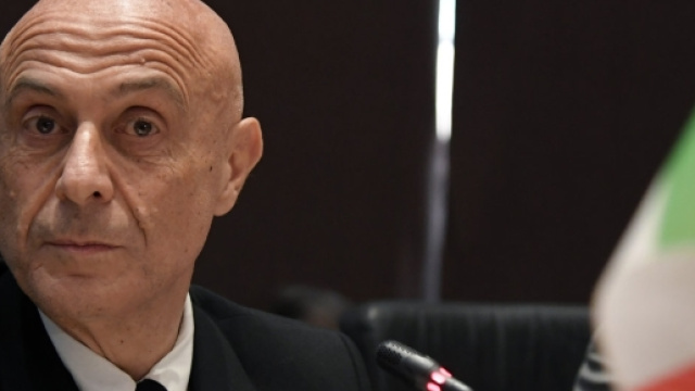 A un centimetro dall'allerta massima. Il Viminale rafforza le ... - huffingtonpost.it