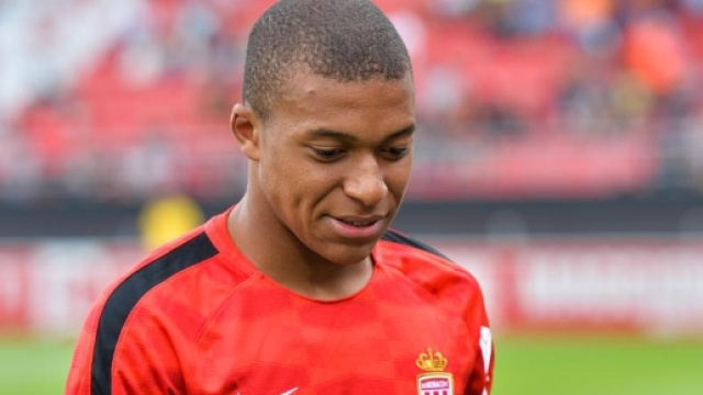 Football Monaco - ASM : L'avis tranché de Pierre Ménès sur le ... - foot01.com