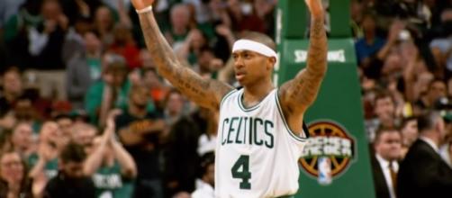 Isaiah Thomas is expected to lead the Boston Celtics once again. [Image via YouTube/Legend Of Winning]