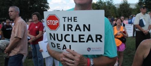 Trump supporter against Iran nuclear deal. / [Image by Elvert Barnes via Flickr, CC BY-SA 2.0]